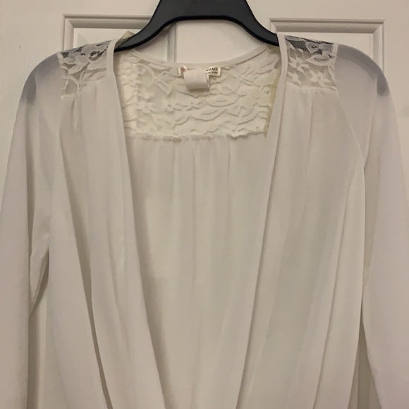 ❤️ 2/$29 Agaci Open sheer blouse wear over something lace accents *measurements - Picture 2 of 12